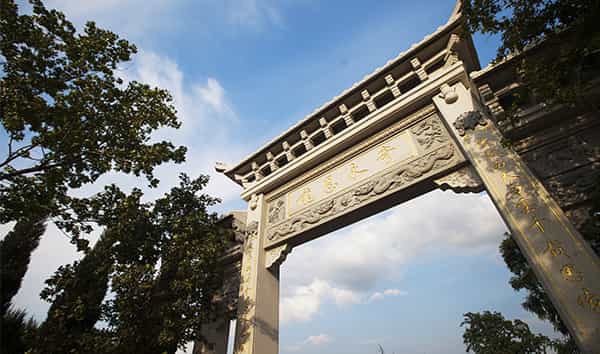 沈陽(yáng)龍生墓園
